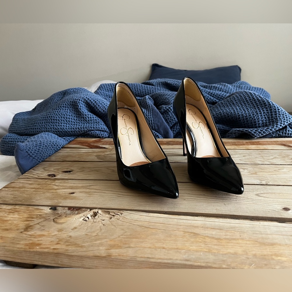 Jessica Simpson pointed heels with inserts